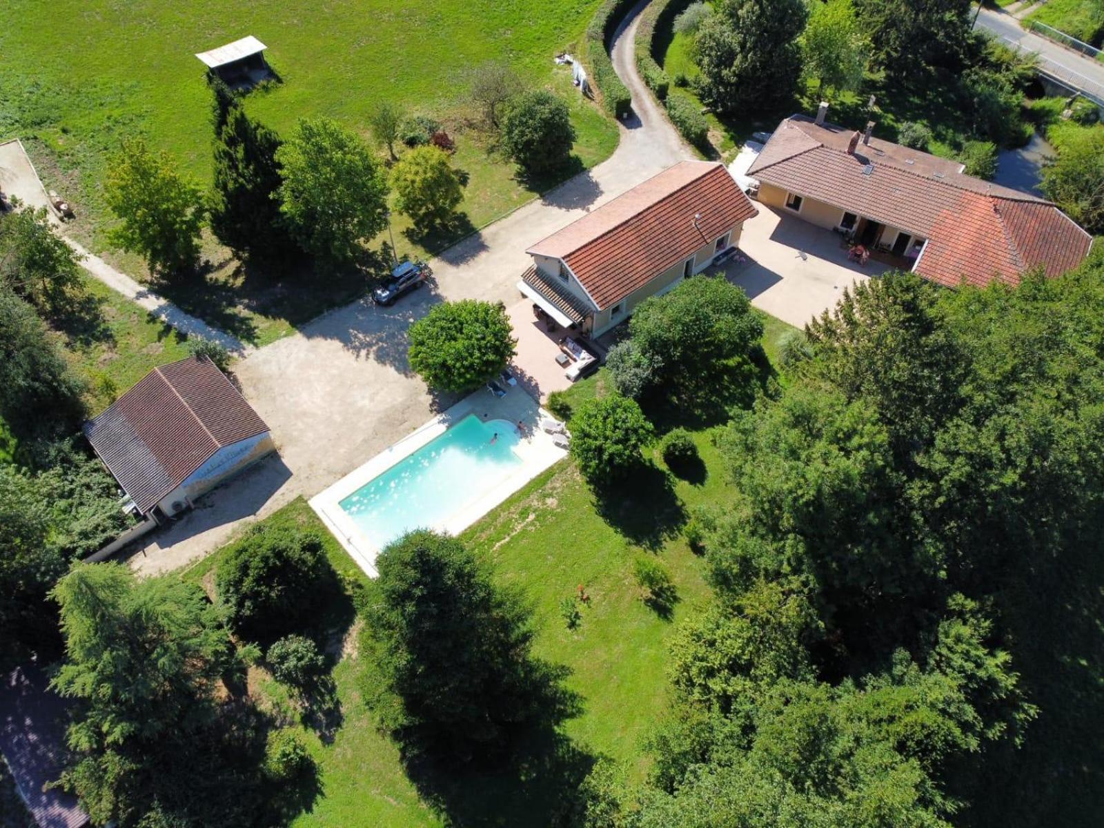 Gite A La Campagne Avec Piscine Biziat Екстериор снимка